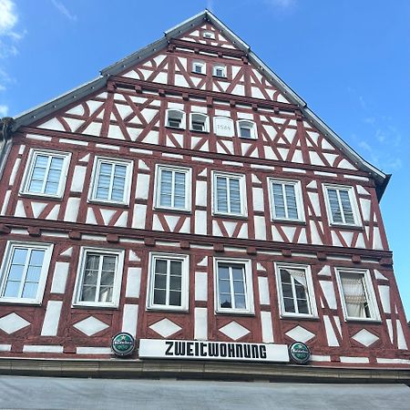 Stylisches Apartment Mit Grossem Tageslichbad Am Marktplatz Leonberg Dış mekan fotoğraf