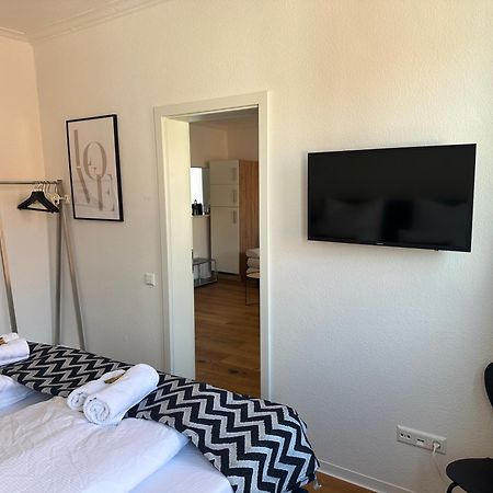 Stylisches Apartment Mit Grossem Tageslichbad Am Marktplatz Leonberg Dış mekan fotoğraf