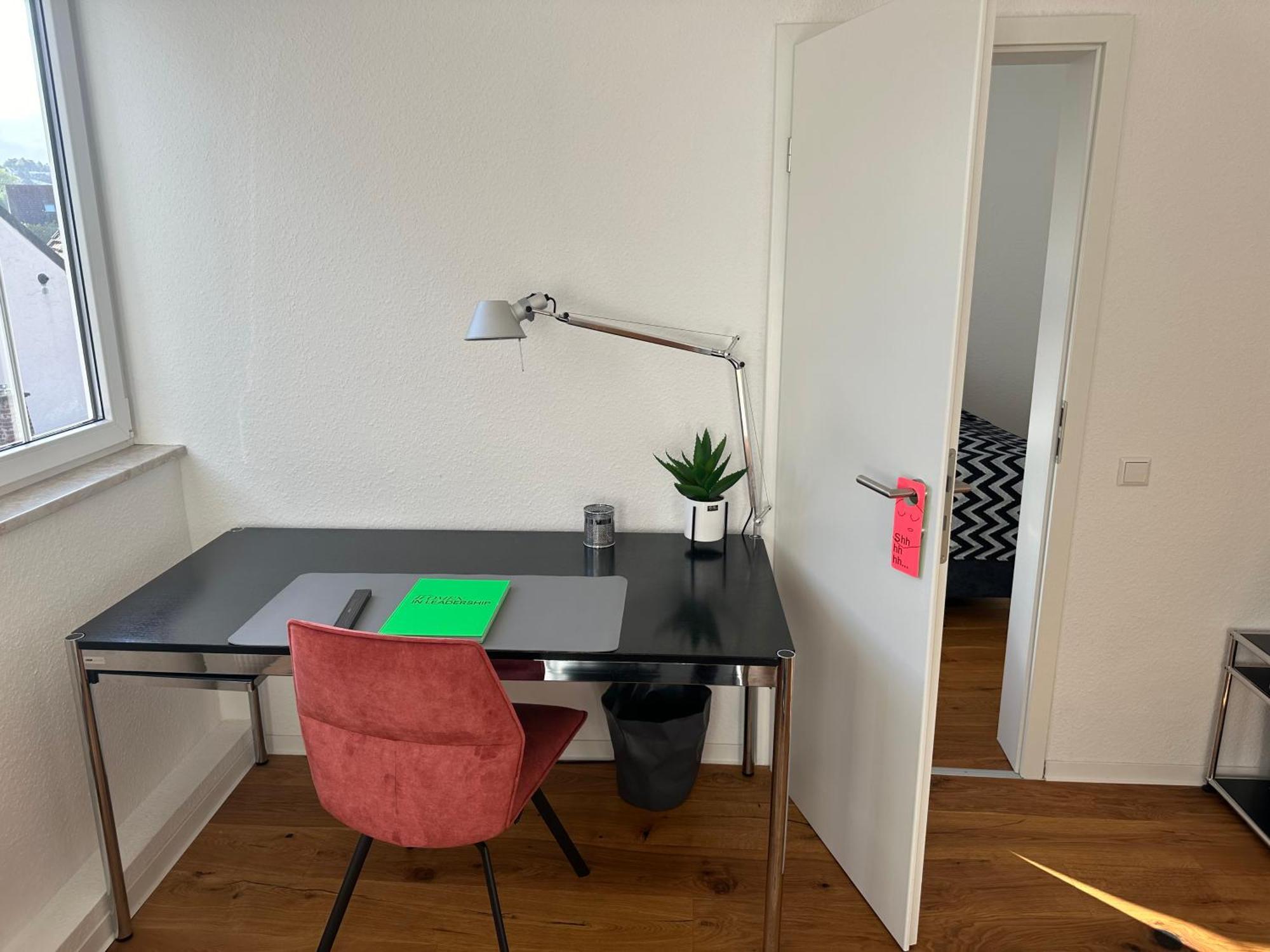 Stylisches Apartment Mit Grossem Tageslichbad Am Marktplatz Leonberg Dış mekan fotoğraf