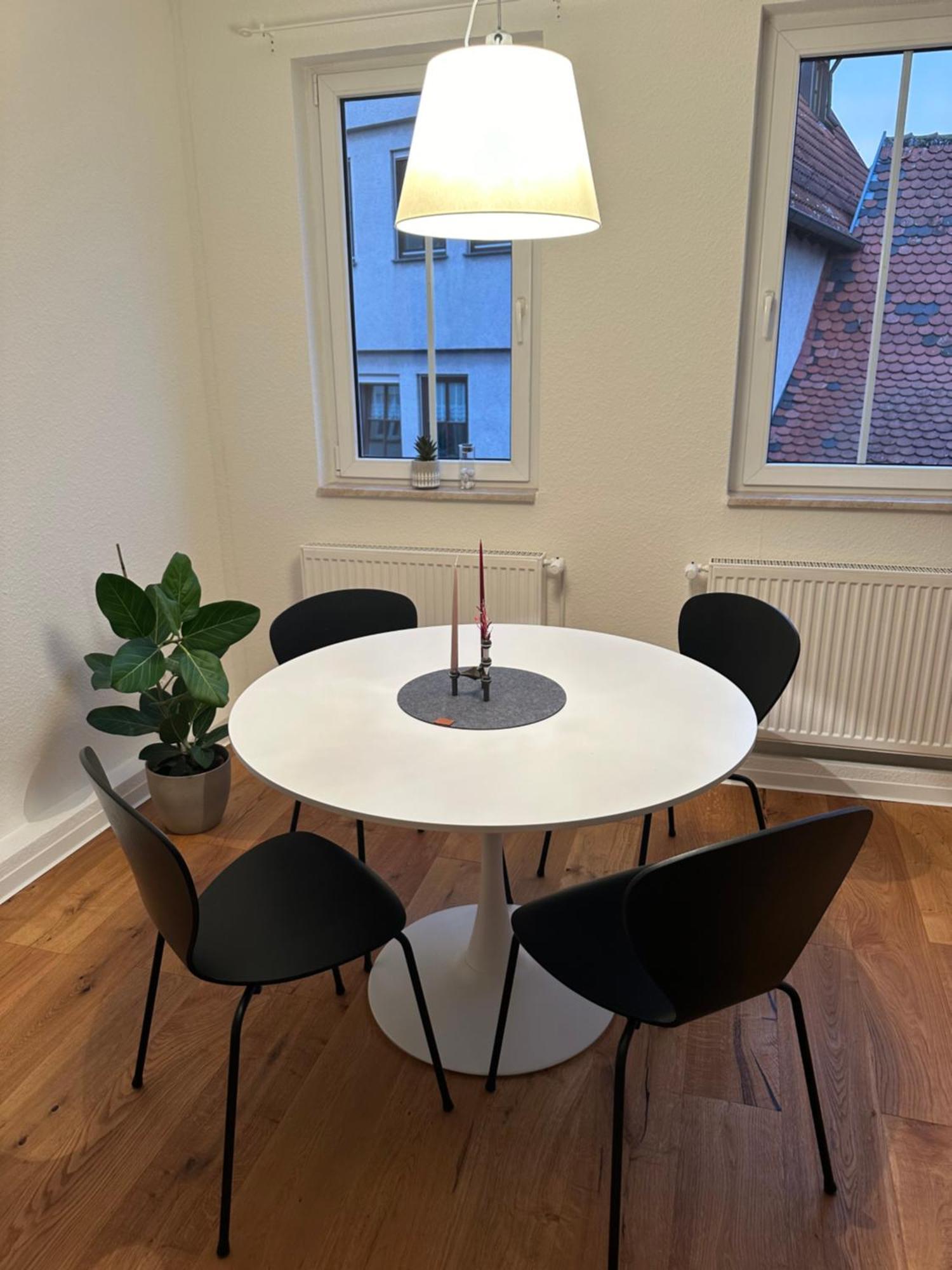 Stylisches Apartment Mit Grossem Tageslichbad Am Marktplatz Leonberg Dış mekan fotoğraf